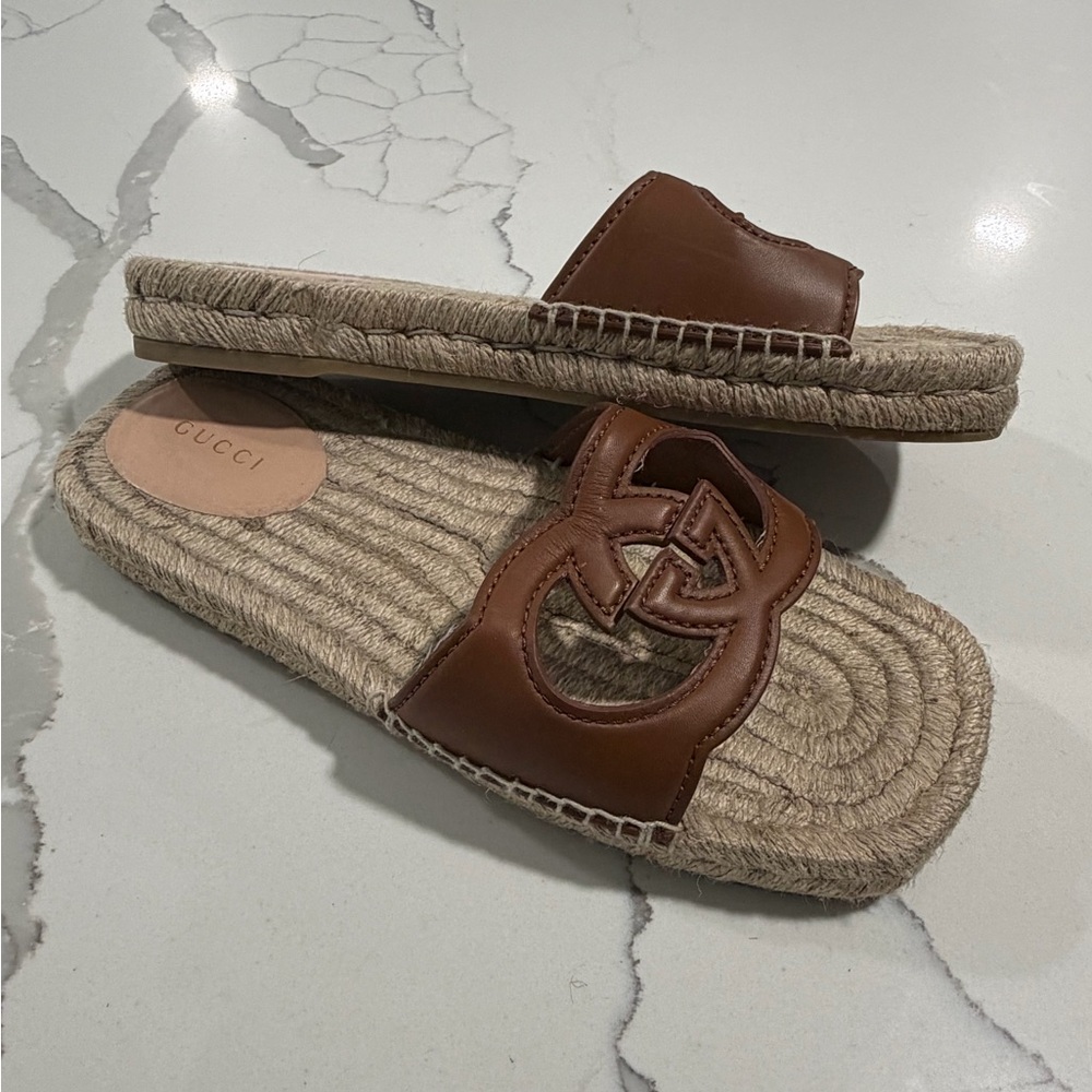 Gucci Tan Sandals - Picture 2 of 6